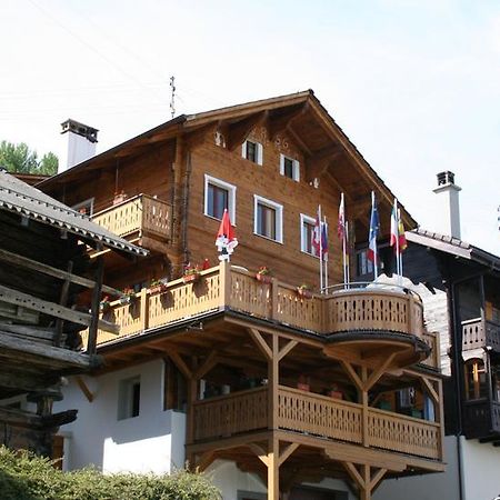 B&B Cafe De La Poste Agettes Bagian luar foto