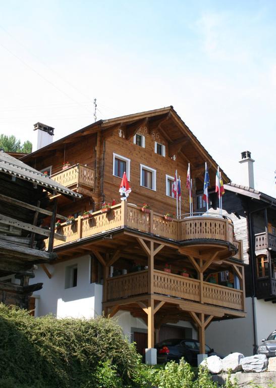 B&B Cafe De La Poste Agettes Bagian luar foto