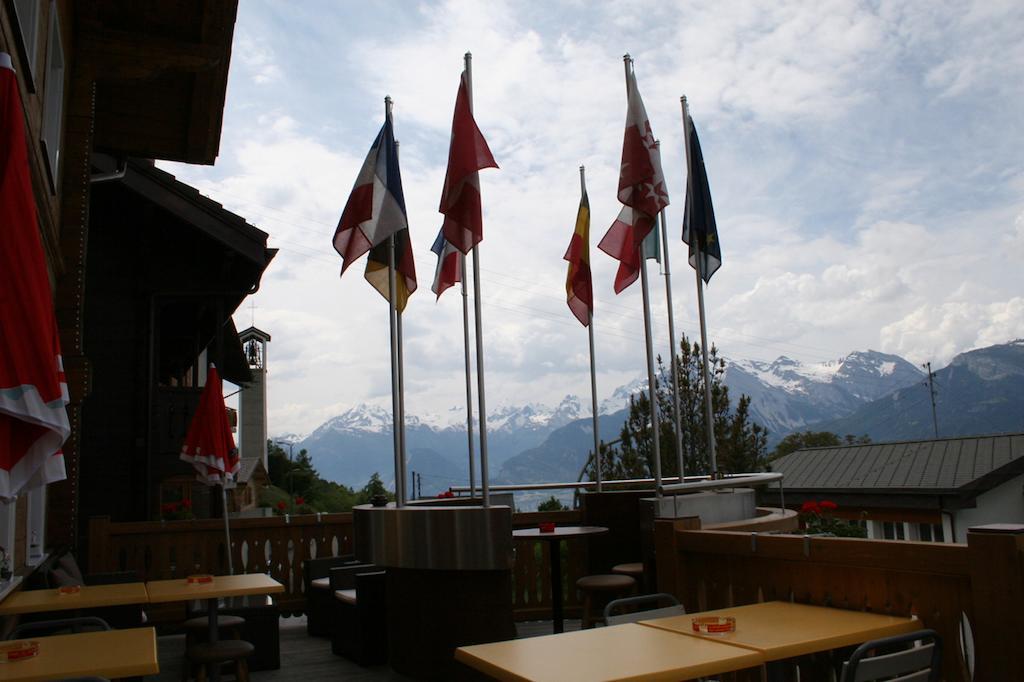 B&B Cafe De La Poste Agettes Bagian luar foto