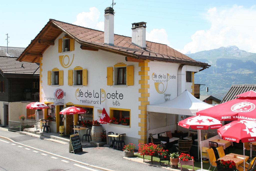 B&B Cafe De La Poste Agettes Bagian luar foto
