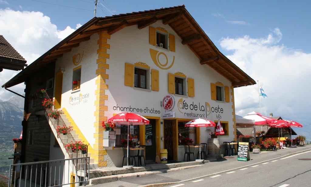 B&B Cafe De La Poste Agettes Bagian luar foto